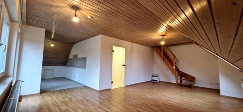 Foto - Frisch sanierte, helle Wohnung mit Balkon und Garage