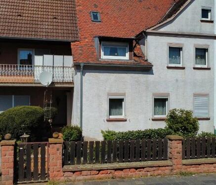 Foto - Doppelhaushälfte mit großem Potenzial im Ortsteil von Landau