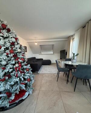 Foto - Helle 3-Zimmer-Dachgeschosswohnung in Weißenburg