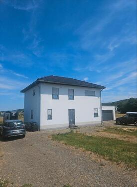 Foto - ● Einfamilienhaus - Stadtvilla mit Doppelgarage Neuwertig