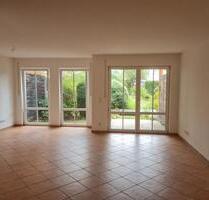 Haus in Haus: 4 Zimmer Maisonette-Wohnung am Wassergarten - Zorneding