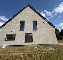 Großzügiges Neubau-Reihenhaus mit 2 Stellplätzen + Garten - Bünde