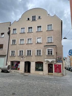 Foto - Zentral gelegene 4-Zi.-Whg. - 650,00 EUR Kaltmiete,