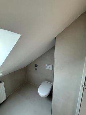 Foto - Kernsanierte 2-Zimmer DG-Wohnung mit Garage, Stellplatz & Keller