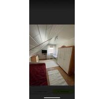 WG Zimmer 14qm in 111qm Wohnung, möbliert,weibliche Mitbewohnerin - Burglengenfeld