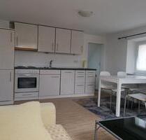 Helle DG Wohnung möbliert, in ruhiger Lage, zu vermieten - Aschaffenburg Damm