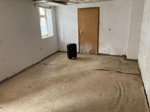 Foto - 16 Zimmer Mehrfamilienhaus, Wohnhaus zum Kaufen in Schwalmstadt