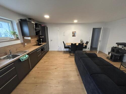 Foto - Traumhaftes Wohnen: 3-Zimmer-Erdgeschosswohnung mit Terrasse und Grünfläche in Osterhofen