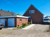 Foto - 3-Zimmer-Wohnung mit EBK, Garten, Schuppen & optionaler Garage –