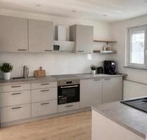 Doppelhaushälfte mit großem Garten & Garage in Neckarsulm-Neuberg