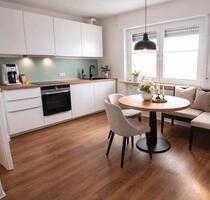 Helle Wohnung mit Balkon und Blick ins Grüne in zentraler Lage - Linsengericht