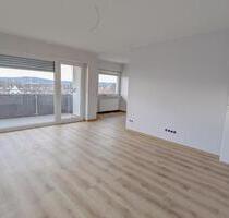 Helle Wohnung im Dachgeschoss mit Balkon - Bretten