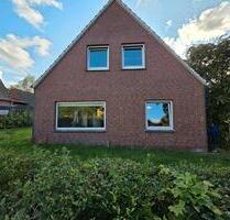 Einfamilienhaus - 98.000,00&nbsp;EUR Kaufpreis, ca.&nbsp; 100,00&nbsp;m&sup2; in Krummhörn (PLZ: 26736)