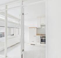 Senioren & Service: Ruhige, barrierearme 2-Zi.-Whg. EG mit Terrasse, Garten & Komfort in Lübeck