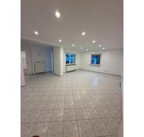 Frisch saniert - 3 Zimmer EG-Wohnung mit Balkon und Garten - Ludwigshafen am Rhein Mundenheim