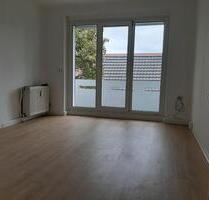 ruhige 3 Raum Wohnung in Zwätzen, Hochparterre mit Stellplatz - Jena