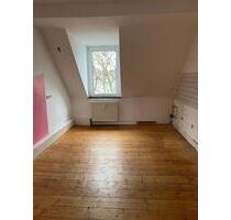 Schöne Dachgeschosswohnung 5 Zimmer auf dem Ölberg - Wuppertal Elberfeld Schöne Dachgeschosswohnung 5 Zimmer auf dem Ölberg - Wuppertal Elberfeld