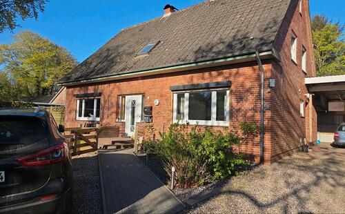 Foto - Dachgeschosswohnung - 850,00&nbsp;EUR Kaltmiete, ca.&nbsp; 65,00&nbsp;m&sup2;