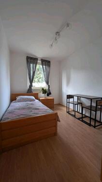Foto - ab 01.12.25: WG-Zimmer frei – perfekt für Studis & Young Profis!