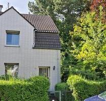 Doppelhaushälfte mit großem Grundstück - Mönchengladbach Nord
