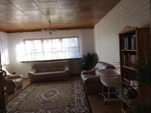 Foto - Wohnung 125qm ab sofort - 680,00 EUR Kaltmiete,