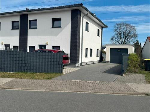 Foto - 4 Zimmer Doppelhaushälfte in Uetze