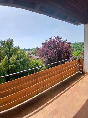 Foto - 4-Zimmer-Wohnung mit Balkon - 980,00&nbsp;EUR Kaltmiete, ca.&nbsp; 89,00&nbsp;m&sup2;