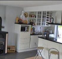 Helle 3,5 Zimmer Wohnung mit Garten und Dachterrasse - Büdelsdorf