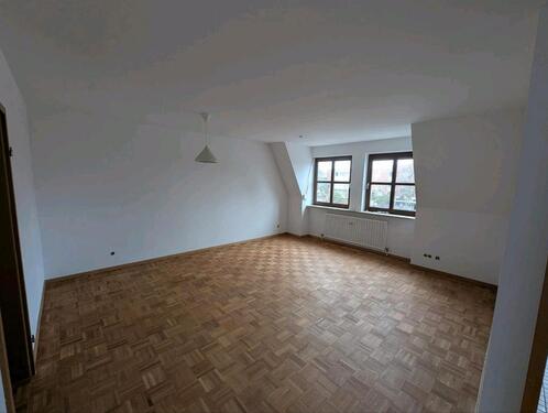 Foto - 2 - Zimmerwohnung mit Stellplatz zu vermieten