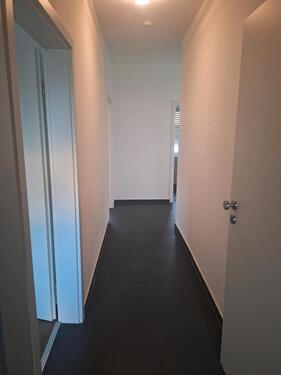 Foto - Helle 3-Zimmer-Wohnung mit großem Wohnzimmer - 83 qm- ab sofort