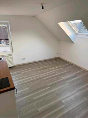 Foto - 1 Zimmer Dachgeschoßwohnung zur Miete in Koblenz