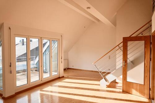 Foto - ++ Besondere 2-Zimmer-Maisonette mit offener Galerie und sonnigem Balkon ++