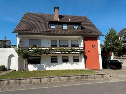 Foto - Charmantes Haus mit 2 Wohneinheiten & großen Garten