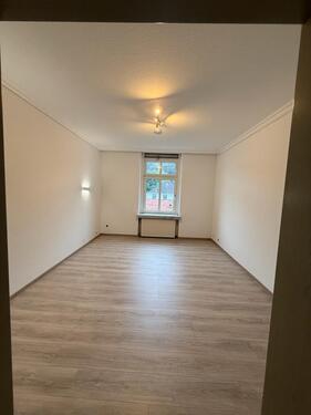 Foto - Renovierte 1,5-Zimmer-Wohnung teilmöbliert