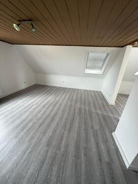 Foto - 1.5 Zimmer Dachgeschoßwohnung zur Miete in Budenheim