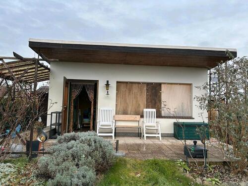 Foto - Kleingarten mit unterkellerter Laube, Wasseranschluss+Strom