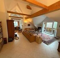 Dachgeschosswohnung sehr ruhig Balkon Blick auf gepflegten Garten - Planegg