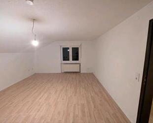 Helle und geräumige 4-Zi-DG-Wohnung mit EBK in Bretten-Neibsheim