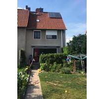 Haus, Reihenendhaus in Querum - 1.400,00&nbsp;EUR Kaltmiete, ca.&nbsp; 108,00&nbsp;m&sup2; in Braunschweig (PLZ: 38108) Wabe-Schunter-Beberbach