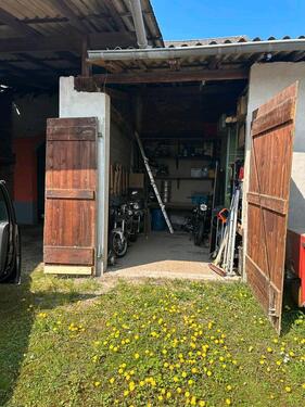 Foto - Garage Abstellraum PKW Auto Anhänger Motorrad Oldtimer Mot