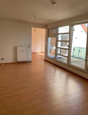 Foto - 3-ZKB mit Balkon in zentraler Lage von Wellesweiler zu vermieten