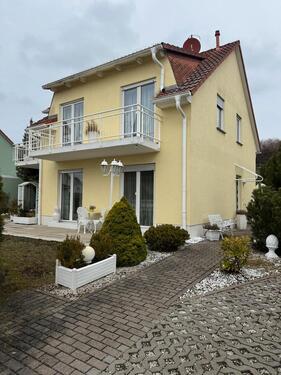 Foto - Einfamilienhaus, Haus, Massivhaus, Straußfurt