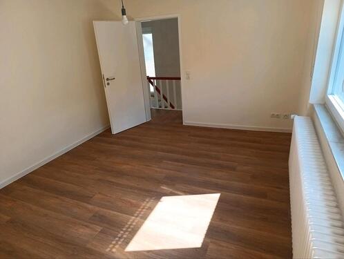 Foto - Haus zu vermieten - 1.150,00&nbsp;EUR Kaltmiete, ca.&nbsp; 160,00&nbsp;m&sup2;