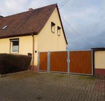 Doppelhaushälfte - 70.000,00&nbsp;EUR Kaufpreis, ca.&nbsp; 100,00&nbsp;m&sup2; in Artern (PLZ: 06556)