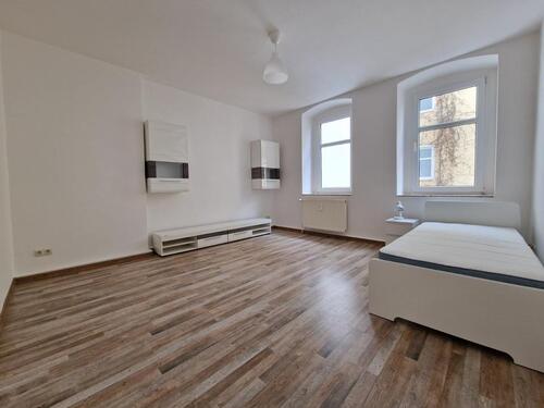 Foto - Großzügige 1-Zimmer-Wohnung mit Tageslichtbad und separater Küche