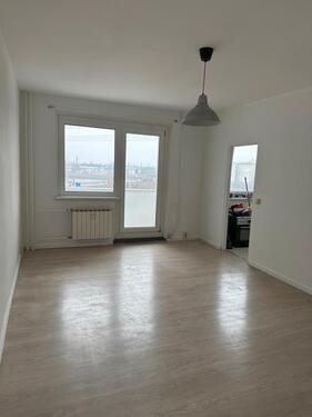 Foto - Helle 3-Zimmer-Wohnung befristet bis 06.2028 in Johannisthal