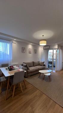 Foto - Möblierte 2-Zimmer-Dachgeschosswohnung in Berlin-Buckow
