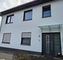 Exklusive Betriebswohnung & Bürokapazität am Nürburgring - Ettringen