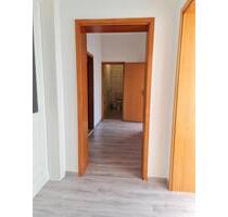 3 Zimmer Wohnung - 650,00&nbsp;EUR Kaltmiete, ca.&nbsp; 73,00&nbsp;m&sup2; in Solingen (PLZ: 42657) Höhscheid