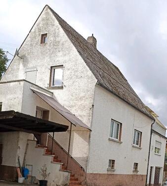 Foto - Zweifamilienhaus - 135.000,00&nbsp;EUR Kaufpreis, ca.&nbsp; 122,00&nbsp;m&sup2;